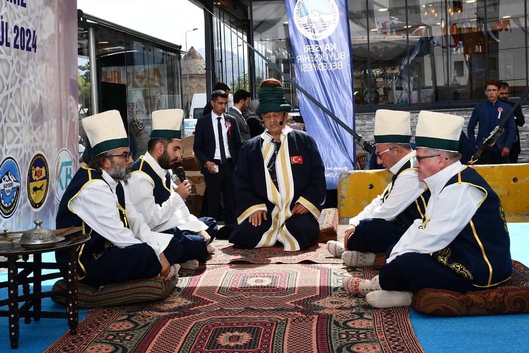 Kayseri Ticaret Borsası Başkanı'ndan Ahilik Çağrısı Kayseri Ticaret Borsası Başkanı'ndan Ahilik Çağrısı