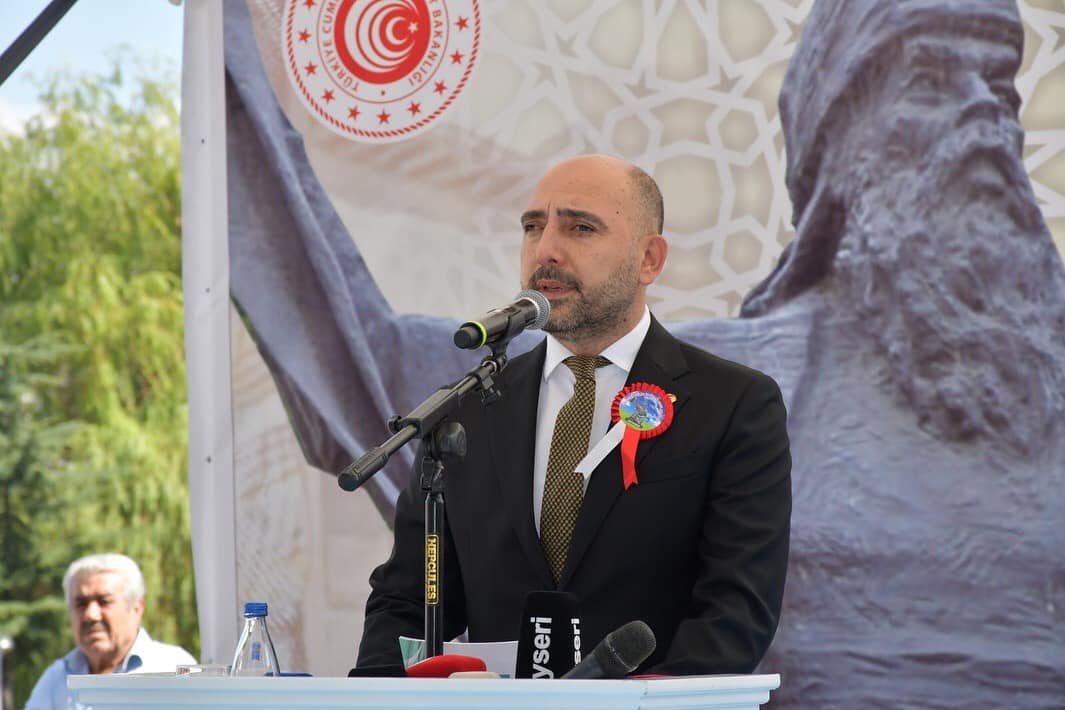 Kayseri Ticaret Borsası Başkanı'ndan Ahilik Çağrısı Kayseri Ticaret Borsası Başkanı'ndan Ahilik Çağrısı