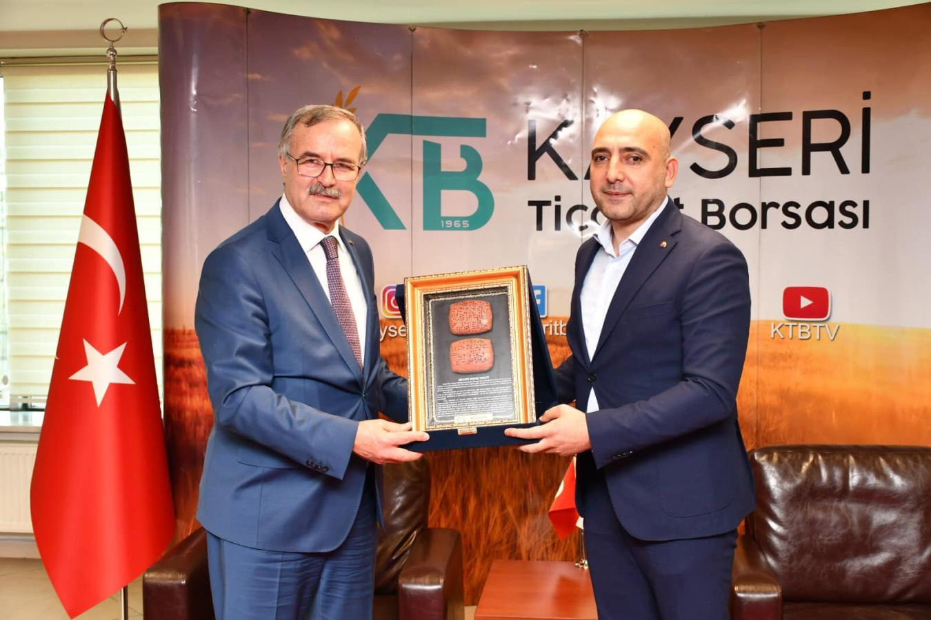 We hosted the President of OSBÜK, Mr. Kütükçü, at our Exchange. We hosted the President of OSBÜK, Mr. Kütükçü, at our Exchange.