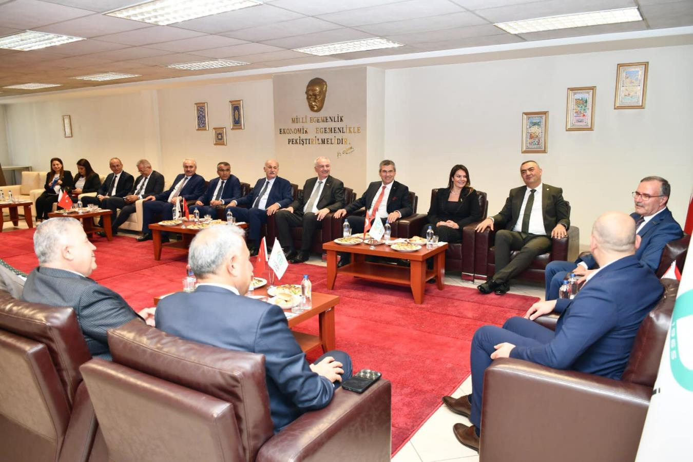 We hosted the President of OSBÜK, Mr. Kütükçü, at our Exchange. We hosted the President of OSBÜK, Mr. Kütükçü, at our Exchange.