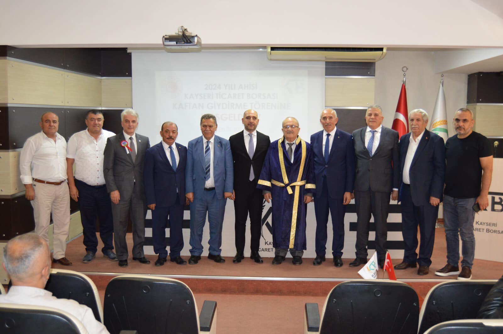 Yılın Ahisi Seçildi Yılın Ahisi Seçildi